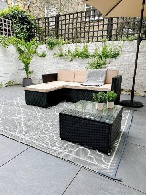 Londwell, Luxe And Leaves, Chelsea Flat With Private Garden Apartment London Bagian luar foto