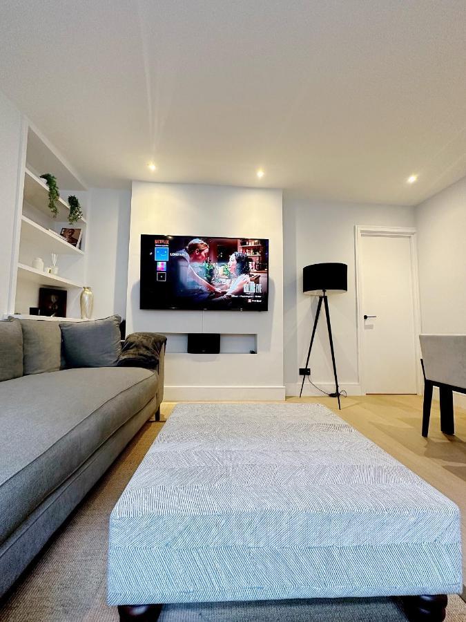 Londwell, Luxe And Leaves, Chelsea Flat With Private Garden Apartment London Bagian luar foto